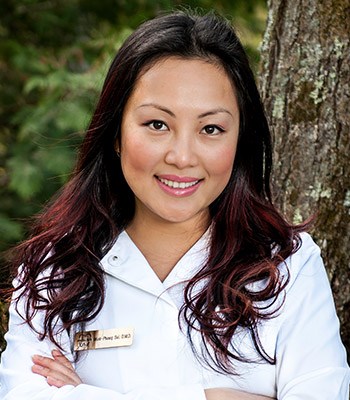 Headshot of Dr. Minh-Phuong Bui 